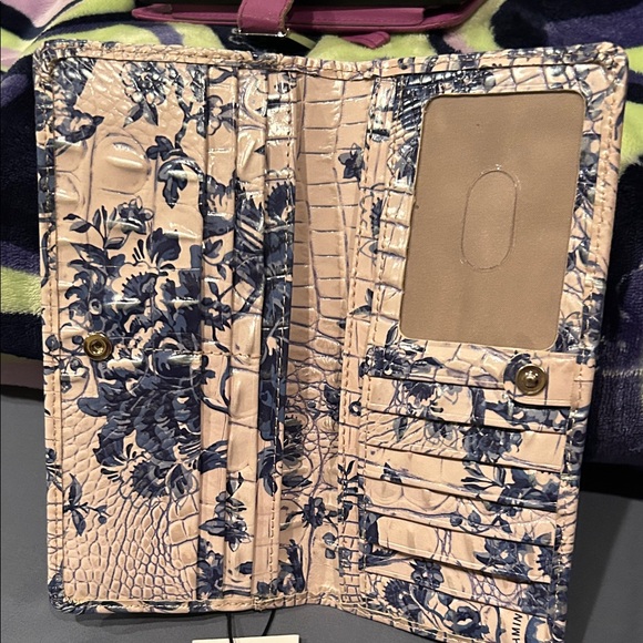 Brahmin Beige and Black Women's Wallet - Picture 6 of 7